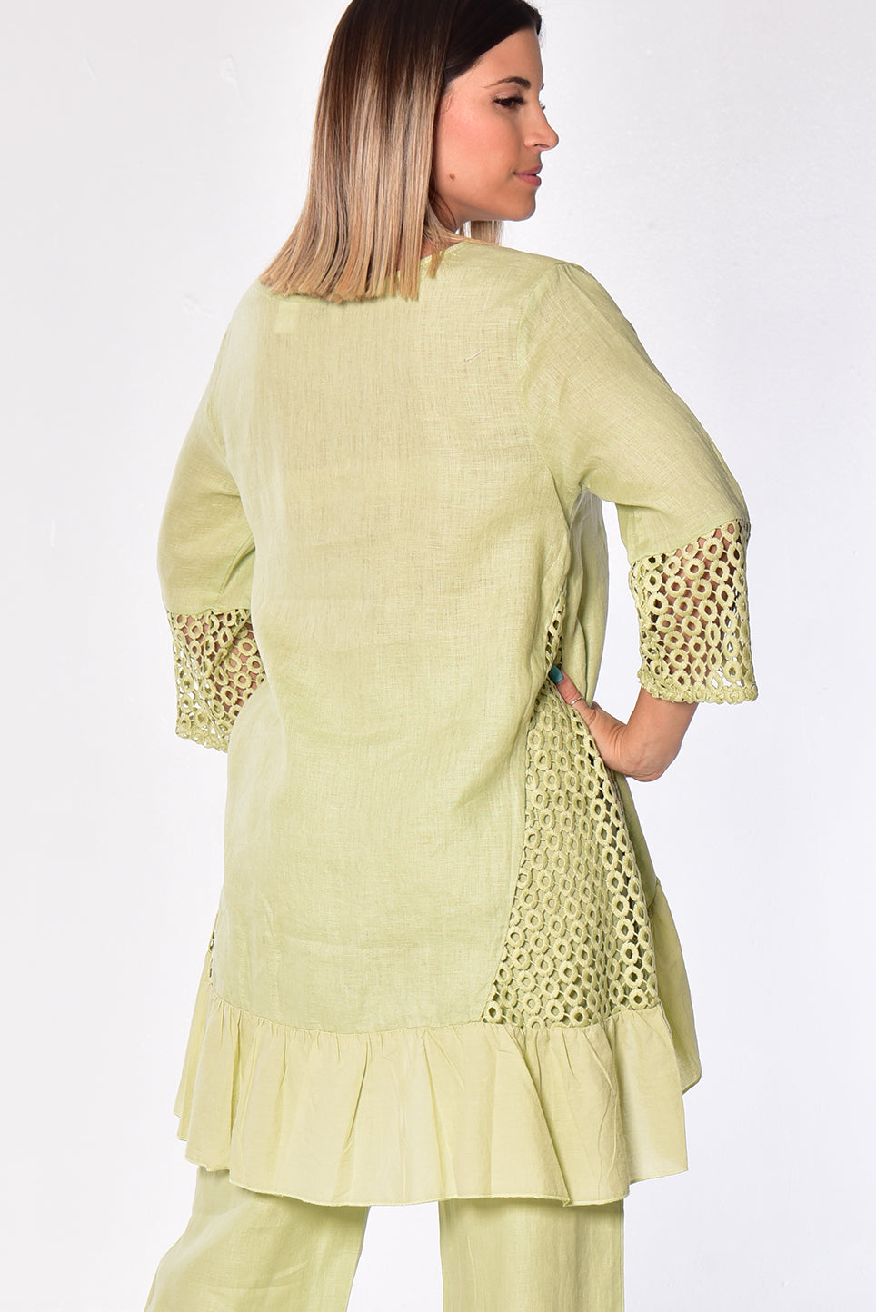 Ladies Linen 3/4 Sleeve V-Neck Hi-Low Blouse by AZUCAR-NATURAL-COLOR OPTIONS - LLWT2085- 6 PCS/PRE-PACK