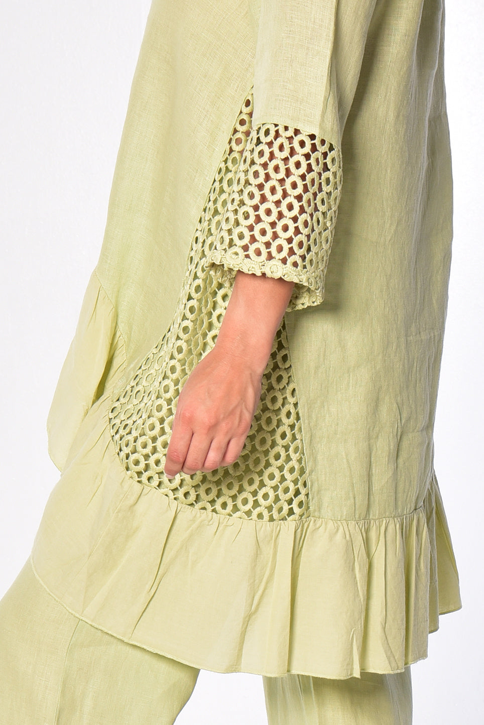 Ladies Linen 3/4 Sleeve V-Neck Hi-Low Blouse by AZUCAR-NATURAL-COLOR OPTIONS - LLWT2085- 6 PCS/PRE-PACK