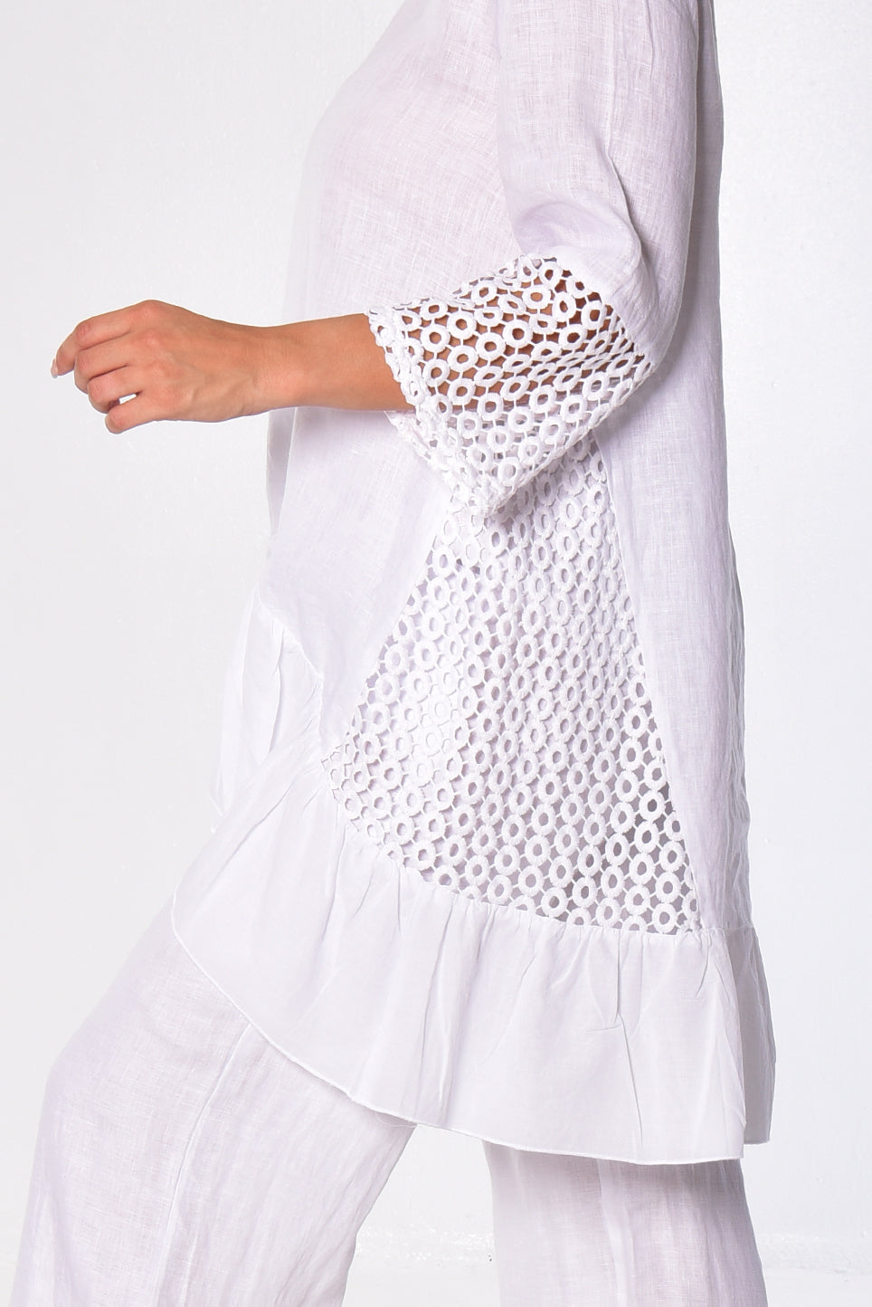 Ladies Linen 3/4 Sleeve V-Neck Hi-Low Blouse by AZUCAR-NATURAL-COLOR OPTIONS - LLWT2085- 6 PCS/PRE-PACK