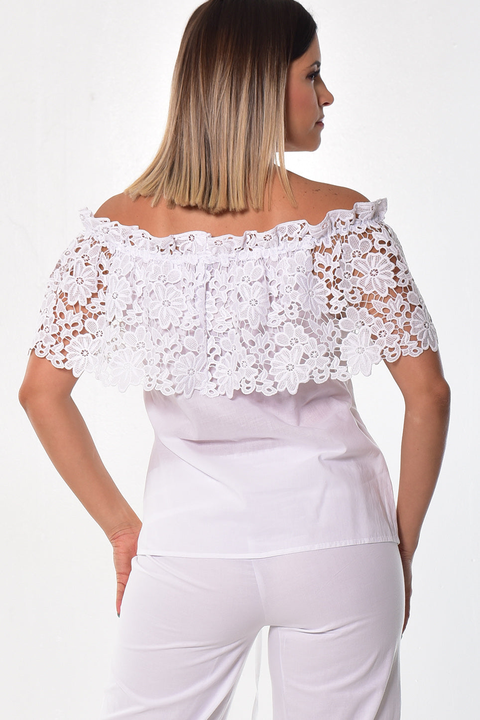 Ladies Off-The-Shoulder Top w/Lace White by Azucar - LRPB347 - 6 PCS/PRE-PACK